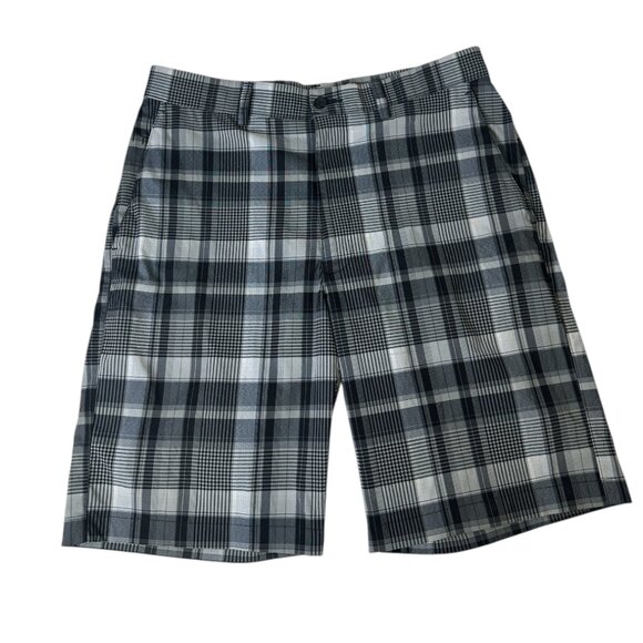 PGA Tour® Classic Golf Shorts Men's 32 Plaid Flat Front White Grey - Picture 1 of 15